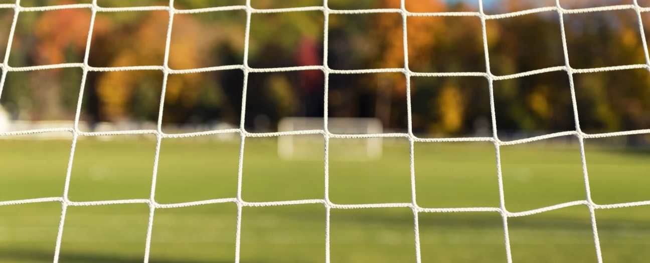 Qual o modelo ideal de rede de futebol?