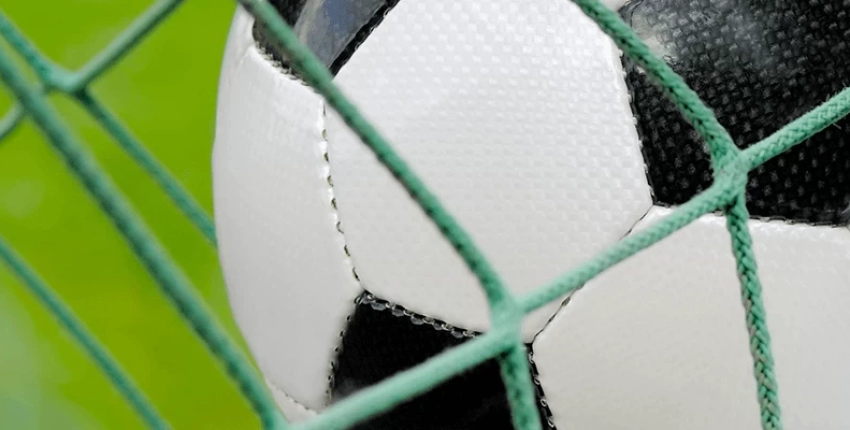 Entenda o que uma rede de futebol society precisa para durar mais!