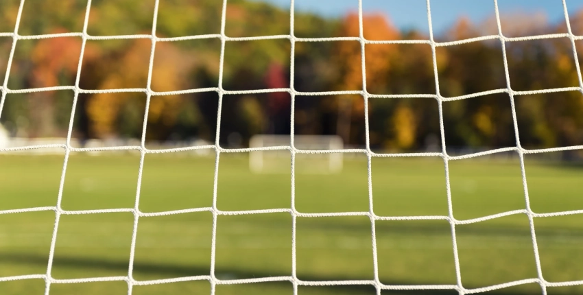 Qual o modelo ideal de rede de futebol?